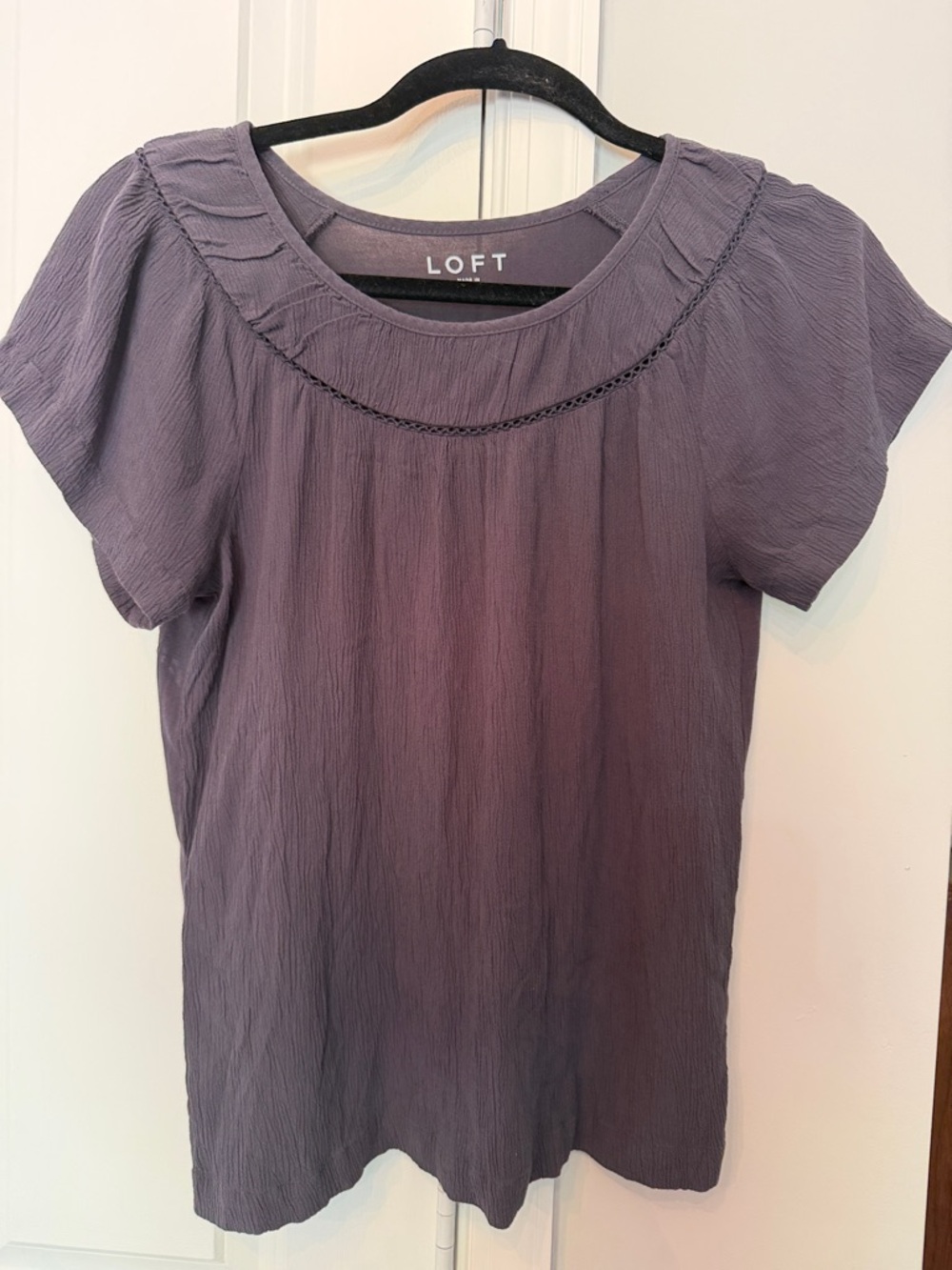 LOFT Gray Short Sleeve Blouse